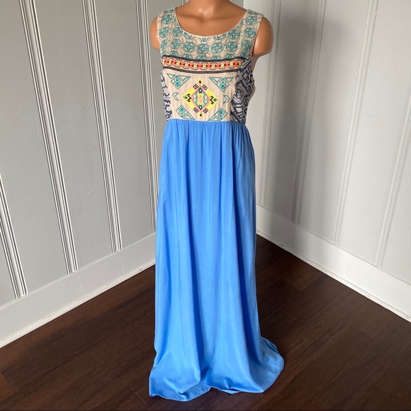 Flying Tomato Dresses & Skirts - Flying Tomato Embroidered Aztec Maxi Dress L